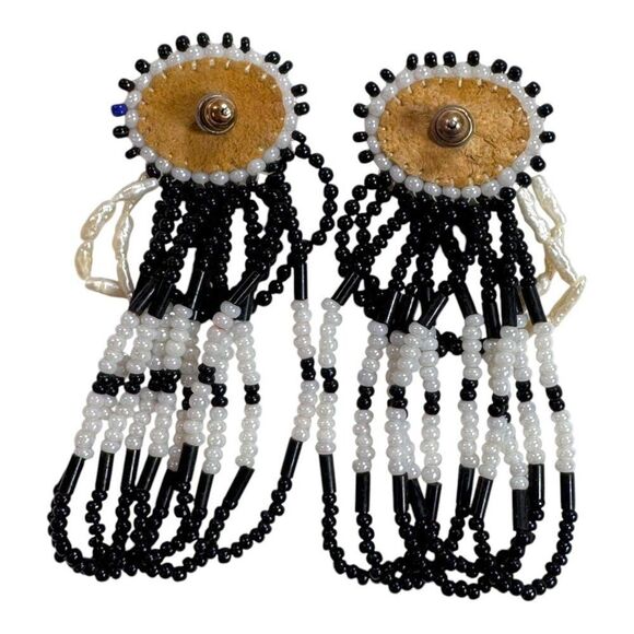 Vintage Mother of Pearl Cabochon Handmade Black & White Beaded Dangle Earrings - Picture 5 of 7